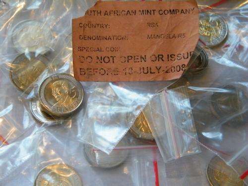 353 x 2008 Nelson Mandela "90th Birthday" R5 Coins