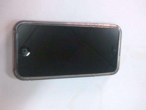 USED FOR ONE WEEK - APPLE IPHONE5 16GB AS GOOD AS NEW