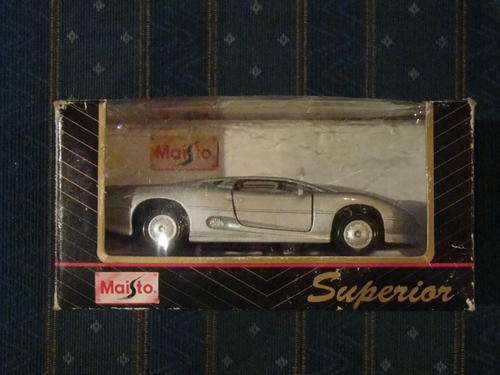 DIECAST MAISTO JAGUAR XJ 220
