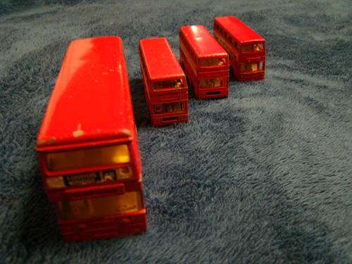 4x DIE CAST BUSSES