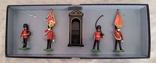 BRITAINS - SCOTTS GUARD COLOUR PARTY