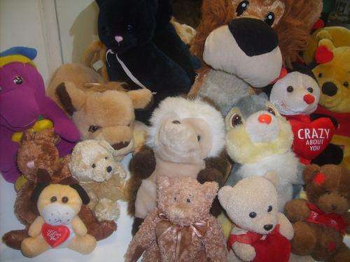 LARGE SELECTION OF SOFT TOYS