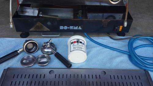 BO-EMA machine with drip-tray and baskets