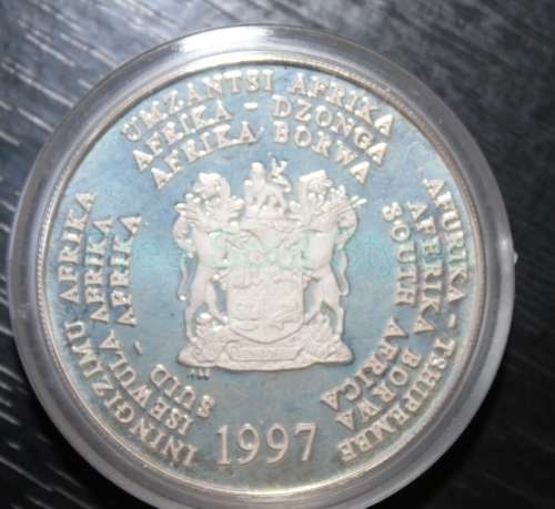 1997 Silver R2 Crown Seahorse in SA Mint Box