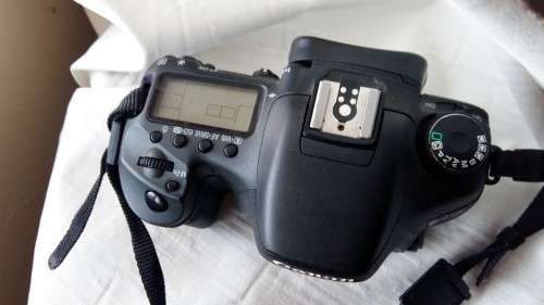 Canon EOS 7D Camera with Canon EF-S 18-55mm Lens