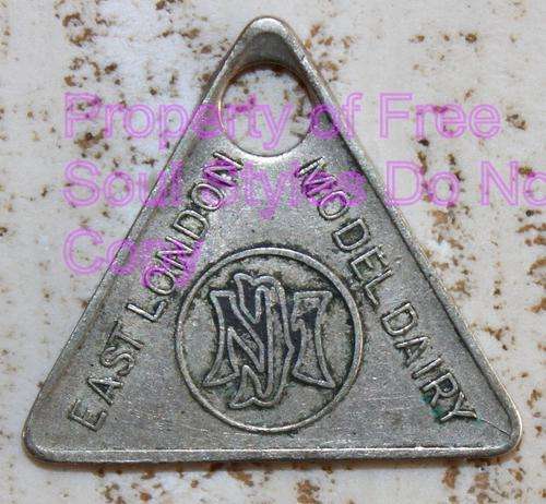 East London Model Dairy Token Herns 366e