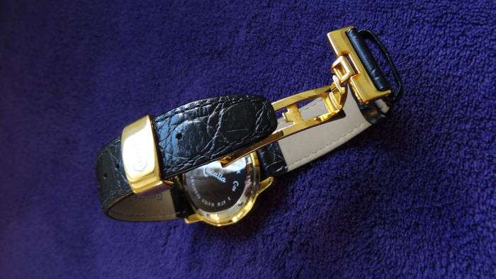 Cacalla CA 25 men¿s wristwatch NOS Quartz movement with chronograph and steel Gold plated case