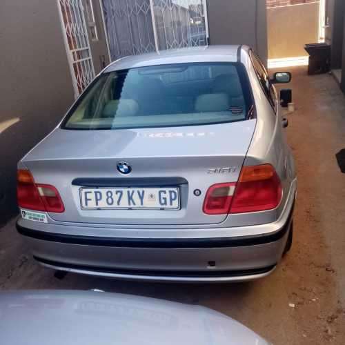 BMW 318i