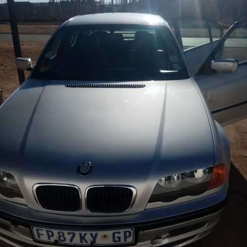 BMW 318i