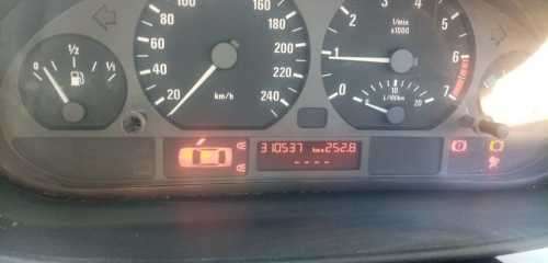 BMW 318i