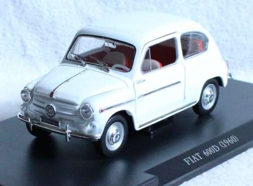 Fiat 600D 1960 white 1/24 IXO NEWinShowcase  #2129 instant wheels