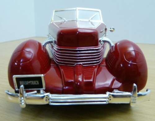 Cord 812 Convertible 1937 red 1/18 ERTL NEW+boxed  #8966 instant wheels