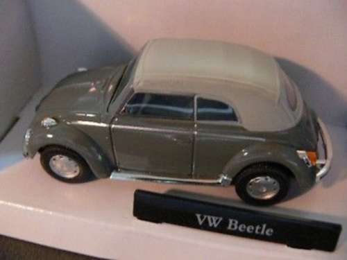 Volkswagen Beetle 1302 LS Cabrio 1972 clsd 1/43 Cararama NEW  #4177 instant wheels
