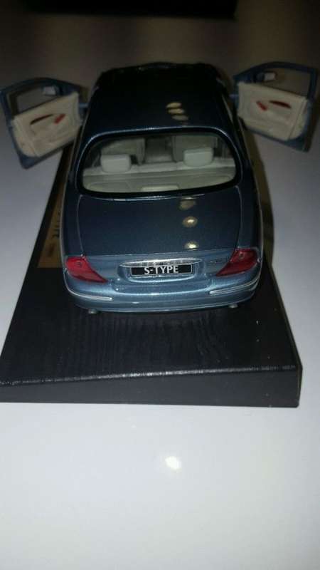 Jaguar S-Type 1999 blue-grey-met 1/18 Maisto NEW+reboxed #8977 instant wheels