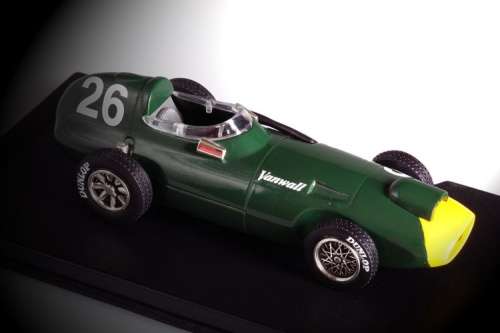 VanWall VW57 #8 1957 Stirling Moss F1 1/43 IXO NEWinBlister  #4190 instant wheels