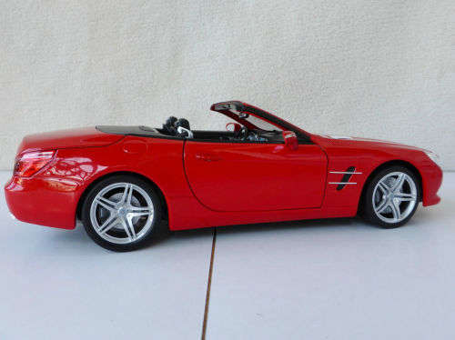 Mercedes-Benz SL 500 (R231) cabrio 2012 red 1/18 Welly NEW+boxed  #8476 instant wheels