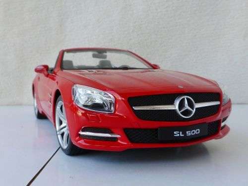 Mercedes-Benz SL 500 (R231) cabrio 2012 red 1/18 Welly NEW+boxed  #8476 instant wheels