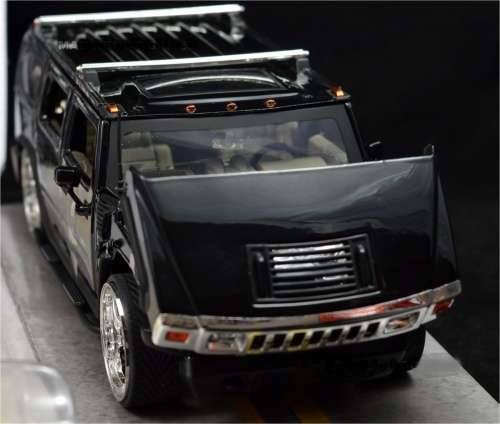Hummer H2 Custom SUV 2009 black 1/24 Jada NEW+boxed  #2137 instant wheels