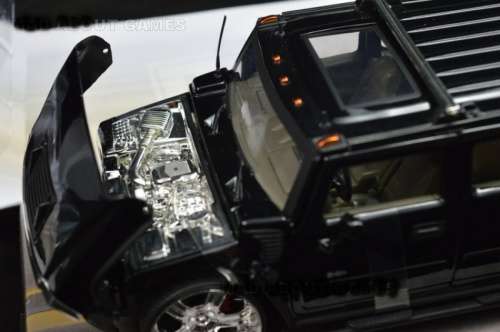 Hummer H2 Custom SUV 2009 black 1/24 Jada NEW+boxed  #2137 instant wheels
