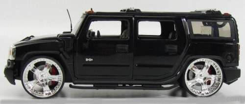 Hummer H2 Custom SUV 2009 black 1/24 Jada NEW+boxed  #2137 instant wheels