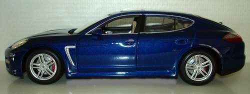 Porsche Panamera Turbo 2009 blue-met 1/18 Maisto NEW+boxed  #8952 instant wheels