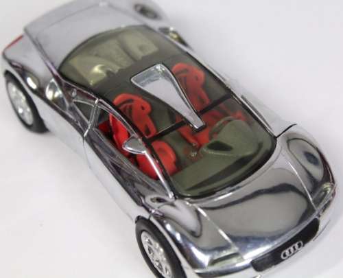 Audi Avus quattro 1991 shiny chrome 1/43 Revell NEW  #4238 instant wheels