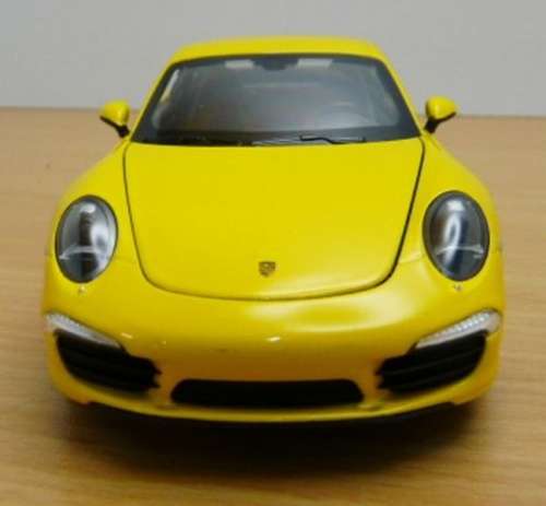 Porsche 911 (991) Carrera S 2011 yellow 1/24 Welly NEW+boxed  #2145 instant wheels