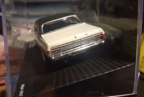 Opel Diplomat V8 1964 1/43 IXO NEW+showcased  #4275 instant wheels