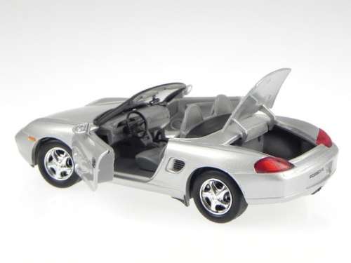 Porsche Boxter (986) Roadster 2002 silver 1/24 Motormax NEW+boxed  #2146 instant wheels
