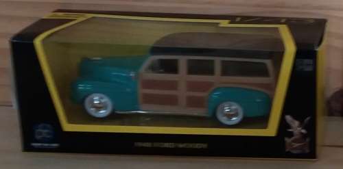 Ford Woody 1948 green 1/43 Road Signature NEW+boxed  #4292 instant wheels