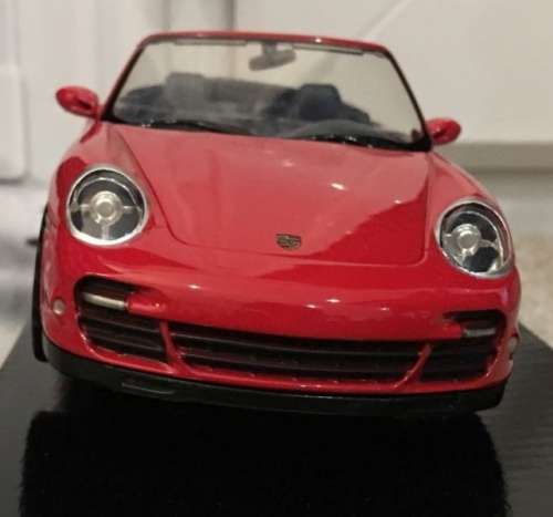 Porsche 911 Turbo Cabrio 2005 red 1/24 Motormax NEW+boxed  #2152 instant wheels