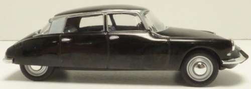 Citroen DS21 1969 black 1/43 IXO NEW+boxed  #4316 instant wheels