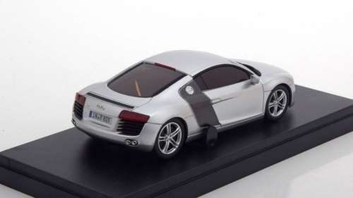 Audi R8 2008 silver+carbon 1/43 Kyosho.dNaNo NEW+boxed  #4327 instant wheels