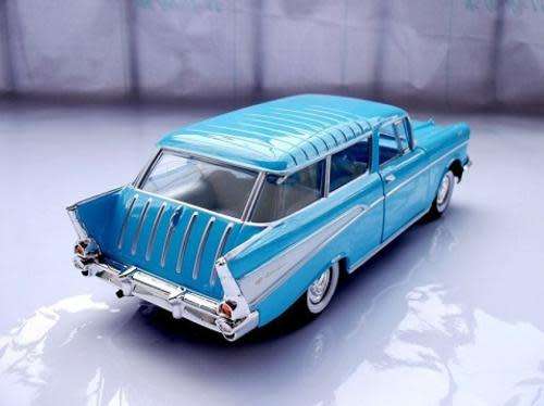 Chevrolet Nomad 1957 lt.blue 1/24 RoadSignature NEW+boxed  #2038 instant wheels