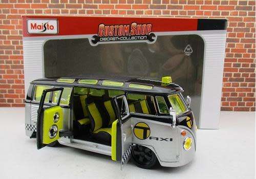 Volkswagen T1 Samba Bus musical Taxi 1/24 Maisto NEW+boxed  #2051 instant wheels