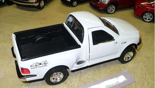 Ford F-150 Stepside 4x4 pick up 1998 1/24 Welly NEW+boxed  #2064 instant wheels
