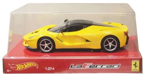 Ferrari La Ferrari 2013 yellow 1/24 HotWheels NEW+boxed  #2068 instant wheels