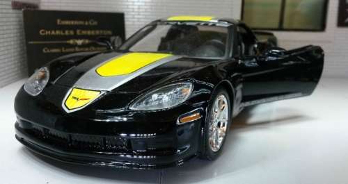 Chevrolet Corvette Z06 GT1 2009 1/24 Maisto NEW+Boxed  #2093 instant wheels