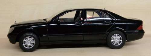 Mercedes Benz S-Class S500 (W222) 2013 black 1/24 Welly NEW+boxed  #2100 instant wheels