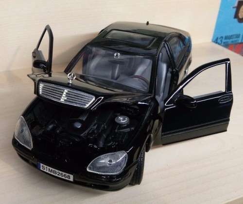 Mercedes Benz S-Class S500 (W222) 2013 black 1/24 Welly NEW+boxed  #2100 instant wheels
