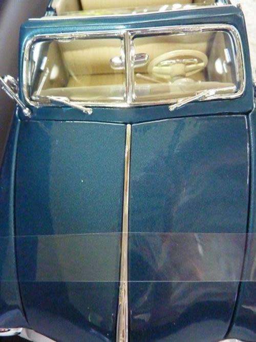 Ford 1949 open Convertible blue 1/18 Maisto Special Edition NEW #8529 instant wheels
