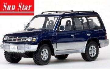 Mitsubishi Pajero LWB 4x4 2002 blue-met 1/18 SunStar NEW+boxed  #8844 instant wheels