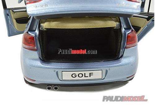 Volkswagen Golf VI (A6), 5-door 2013 blue-met 1/18 PAUDI NEW+boxed   #8938 instant wheels