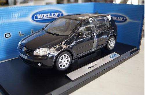 Volkswagen Golf V FSI 2007 black 1/18 Welly NEW+boxed  #8950 instant wheels