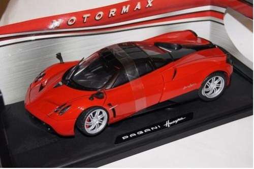 Pagani Huayra 2013 red 1/18 Motormax NEW+boxed  #8967 instant wheels