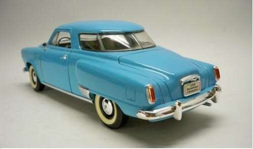 Studebaker Champion 1950 blue 1/18 Road Signature NEW+boxed #8974 instant wheels