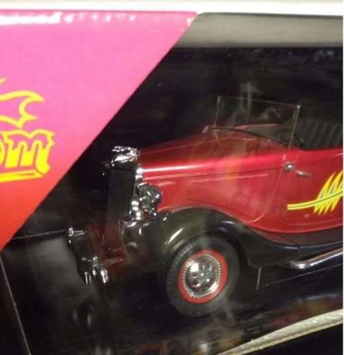 Ford Roadster 1934 red-met 1:18 Solido NEW+boxed  #8989 instant wheels