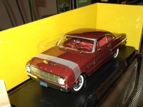 Ford Falcon 1/2 1963 coupe brown-met 1:18 Rd.Signature NEW+boxed  #8992 instant wheels