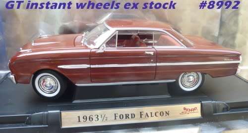 Ford Falcon 1/2 1963 coupe brown-met 1:18 Rd.Signature NEW+boxed  #8992 instant wheels