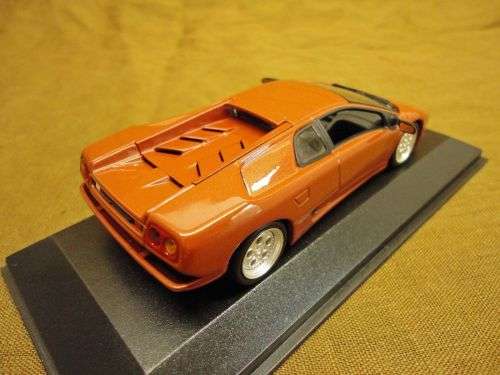 Lamborghini Diablo copper-met 1/43 Minichamps NEW+boxed  #4003 instant wheels
